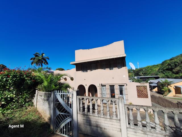House for sale in Chatsworth, Kwazulu-natal