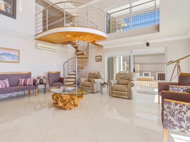 House for sale in Cape Town, Western Cape