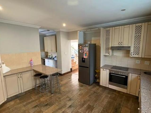House for rent in Waterkloof, Gauteng