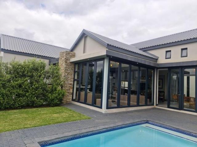 House for rent in Waterkloof, Gauteng
