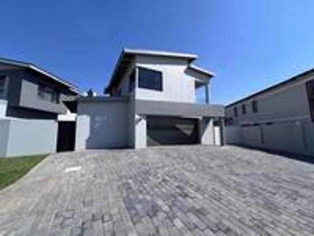 House for sale in Waterkloof, Gauteng