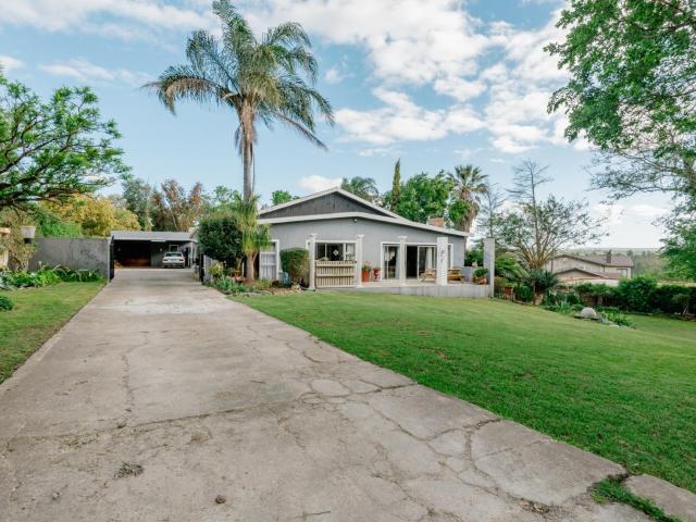 House for sale in KwaNojoli, Blue Crane Route Local Municipality