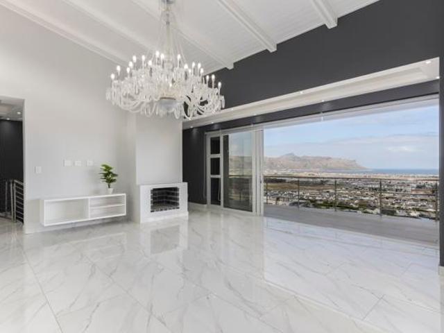 House for sale in Cape Town, Western Cape