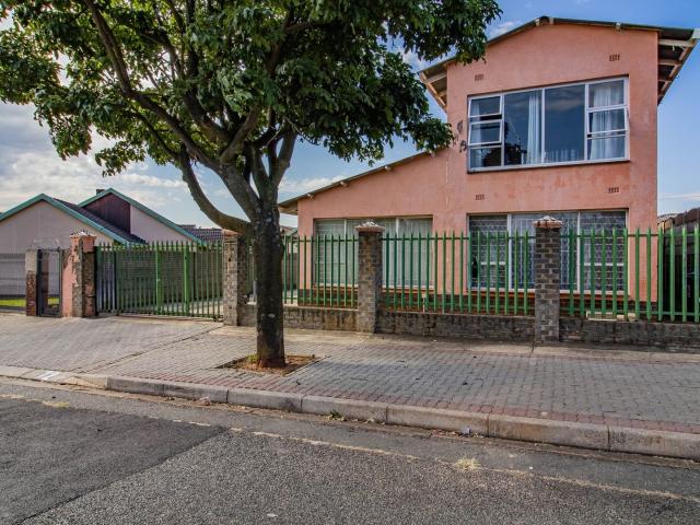House for sale in Vosloorus, Gauteng