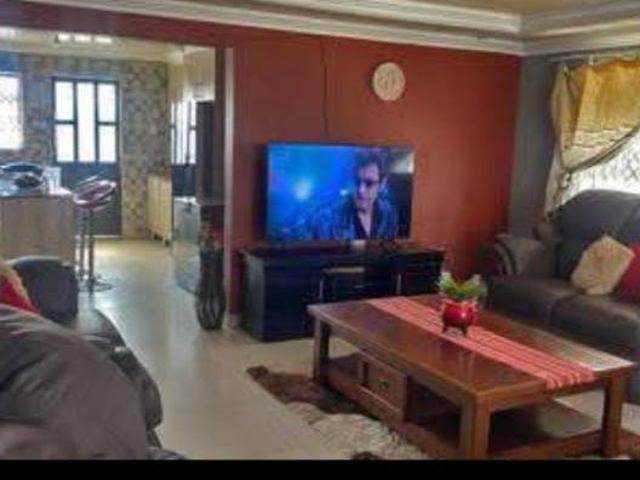 House for rent in Waterkloof, Gauteng