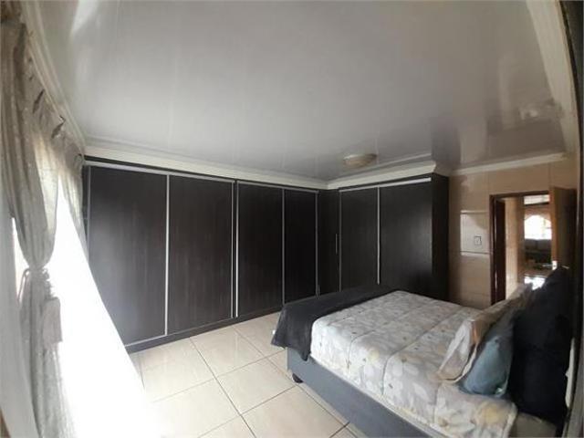 House for rent in Waterkloof, Gauteng