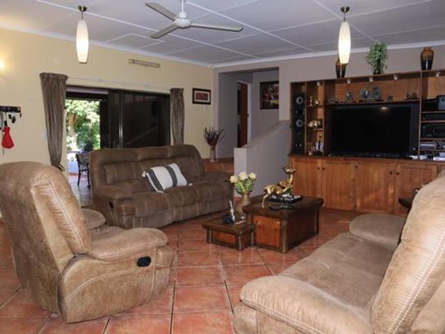 House for sale in Ugu District Municipality, Kwazulu-natal