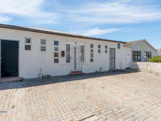 House for sale in Cape Town, Western Cape