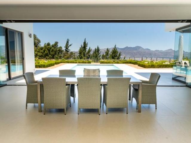 House for sale in Cape Town, Western Cape