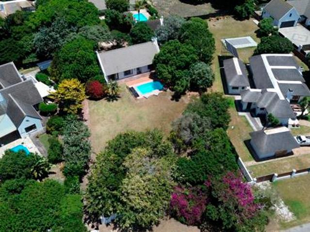 House for sale in Cape St Francis, Eastern Cape