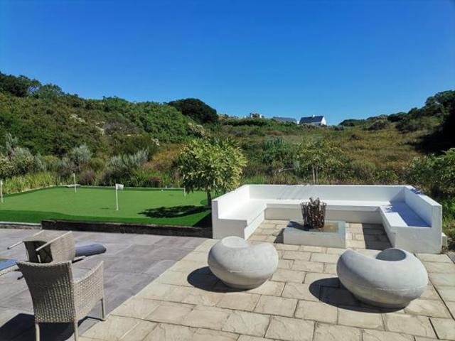 House for rent in Cape St Francis, Eastern Cape