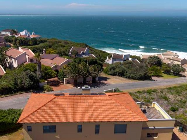 House for sale in Cape St Francis, Eastern Cape