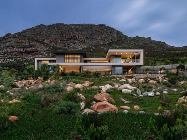 House for sale in Cape Town, Western Cape