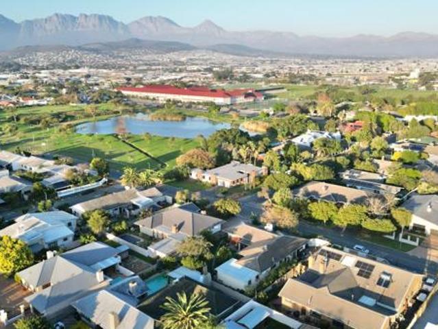 House for sale in Cape Town, Western Cape
