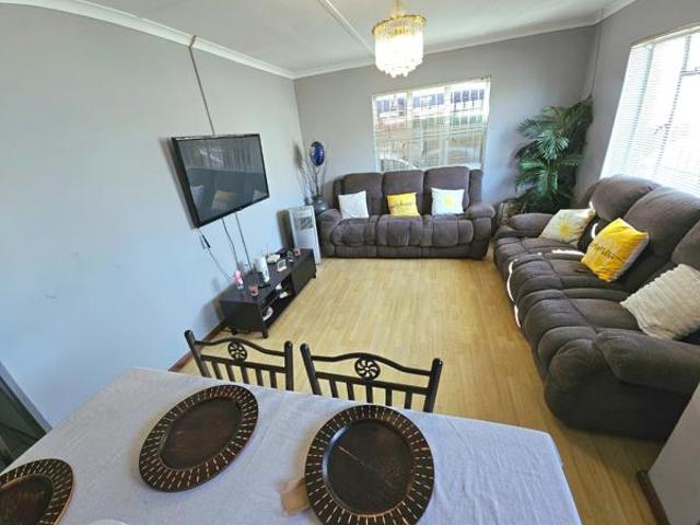 House for sale in Cape Town, Western Cape
