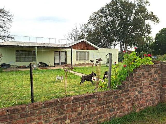 House for sale in Kirkwood, Sundays River Valley Local Municipality