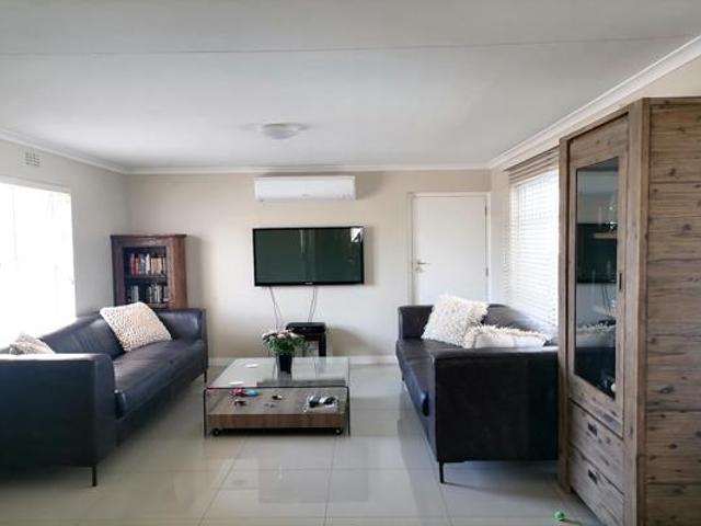 House for sale in Cape Town, Western Cape