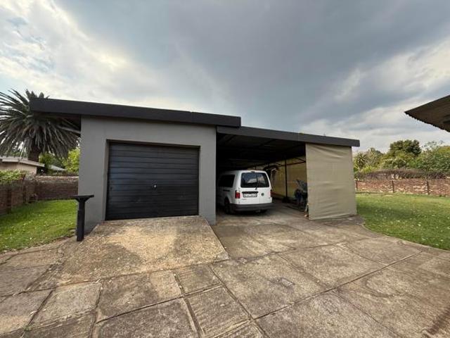 House for sale in Newcastle Local Municipality, Amajuba District Municipality