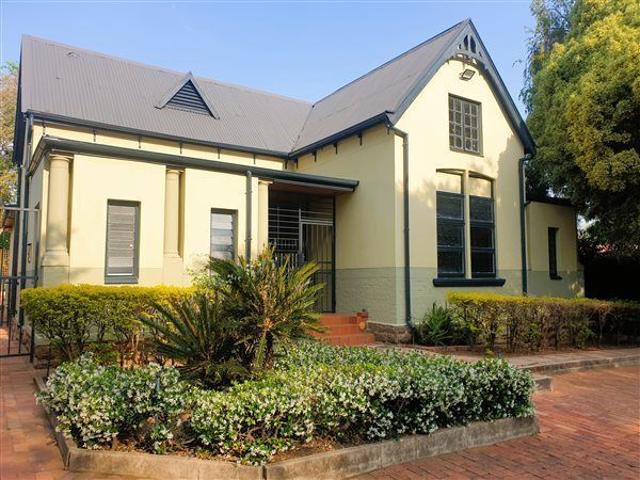 House for rent in Waterkloof, Gauteng