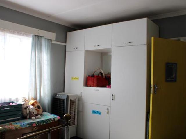 House for sale in Karoo Hoogland, Northern Cape