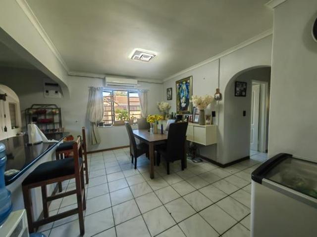 House for sale in Cape Town, Western Cape