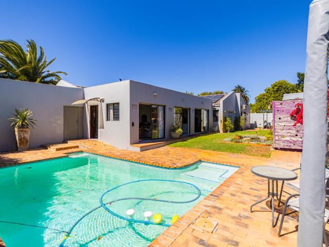 House for sale in Table View, Western Cape