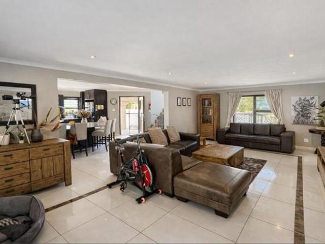 House for sale in Cape Town, Western Cape