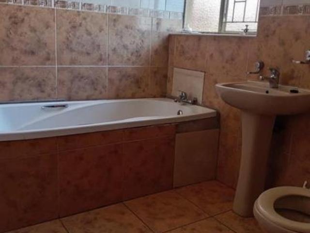House for sale in eMalahleni, Emalahleni Local Municipality