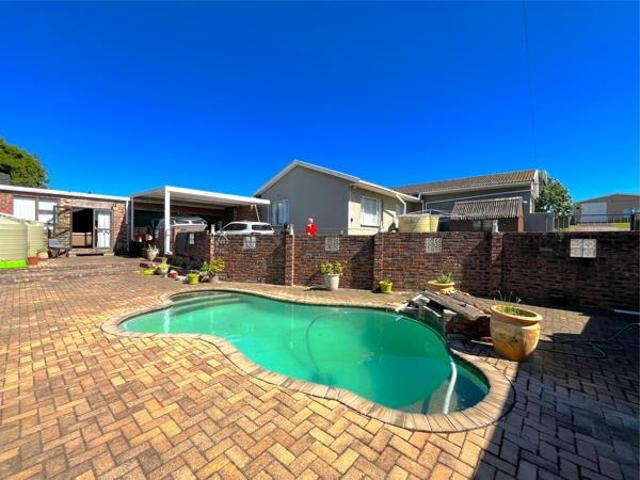 House for sale in Nelson Mandela Bay Ward 18, Nelson Mandela Bay Metropolitan Municipality