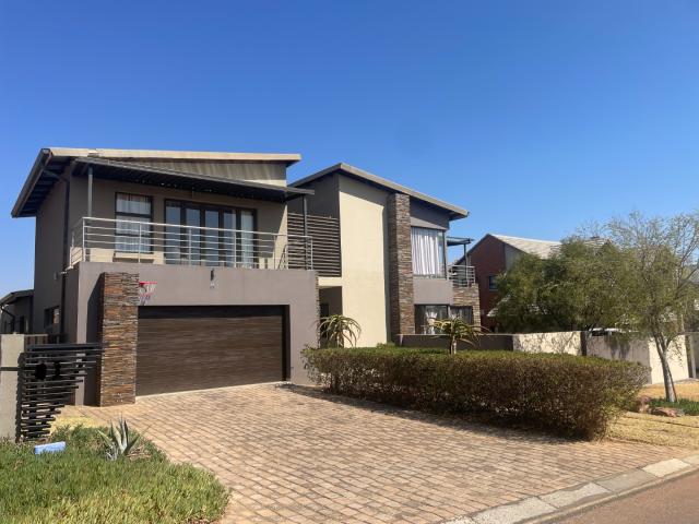 House for rent in Waterkloof, Gauteng