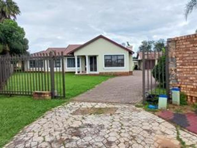 House for sale in Akasia, Gauteng