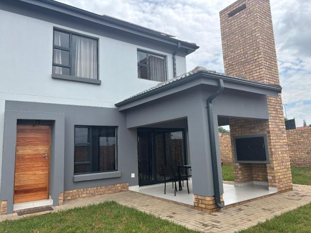 House for sale in Akasia, Gauteng