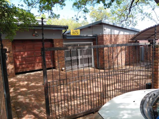 House for rent in Akasia, City of Tshwane Metropolitan Municipality
