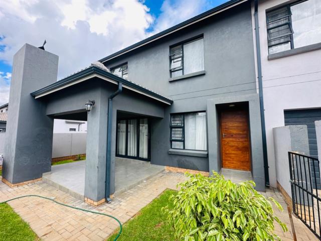 House for sale in Akasia, Gauteng
