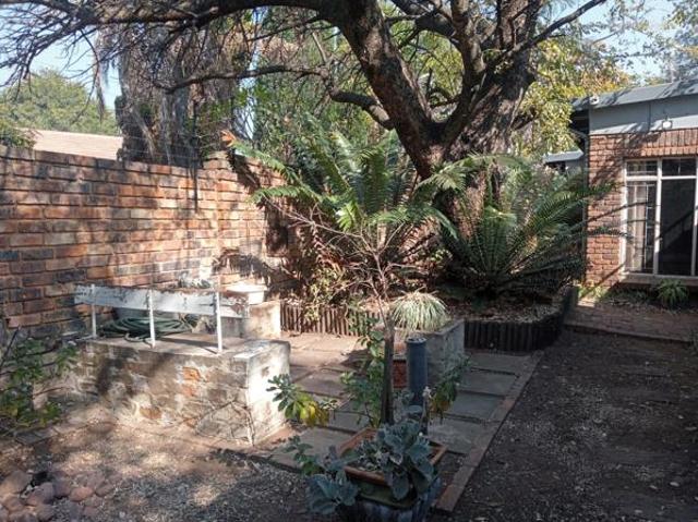 House for rent in Theresapark, Waterkloof