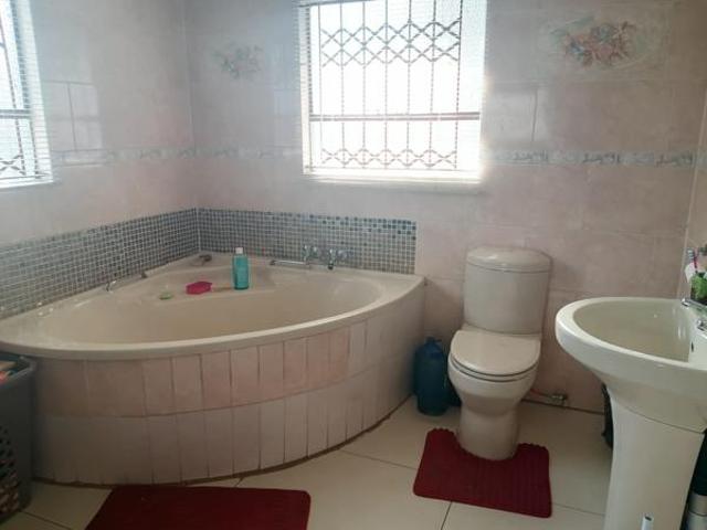 House for sale in Tlhabane, North West