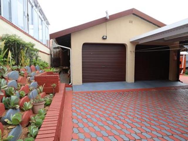 House for sale in Tongaat Beach, Kwazulu-natal