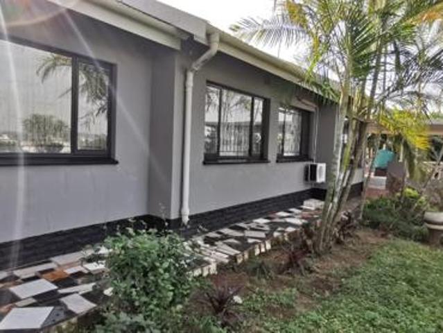 House for sale in Tongaat Beach, Kwazulu-natal