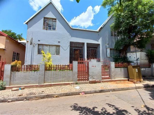 House for sale in Vosloorus, Gauteng