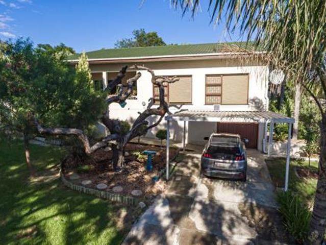 House for sale in Durbanville, Western Cape