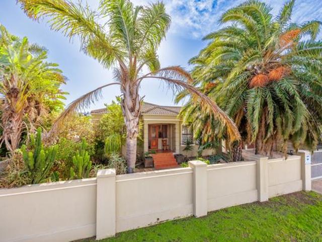 House for sale in Cape Town, Western Cape