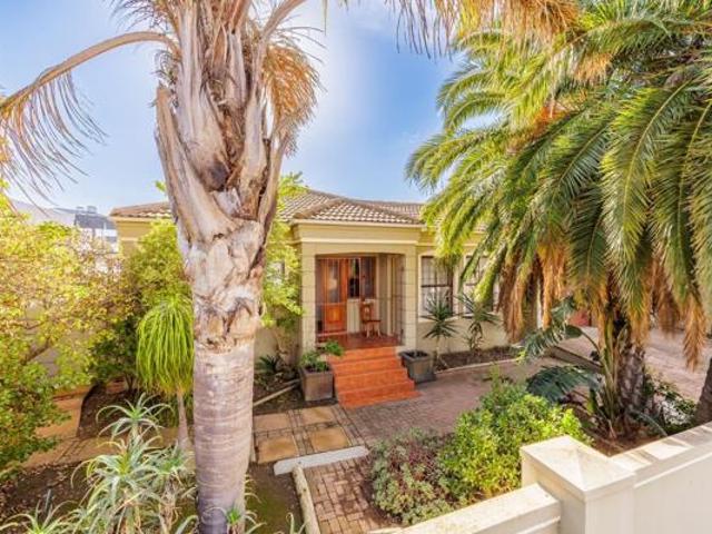 House for sale in Cape Town, Western Cape