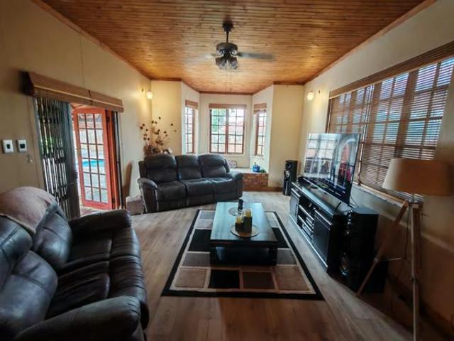 House for sale in Oranjeville, Free State