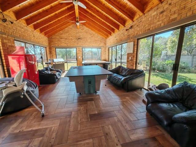 House for sale in Oranjeville, Free State