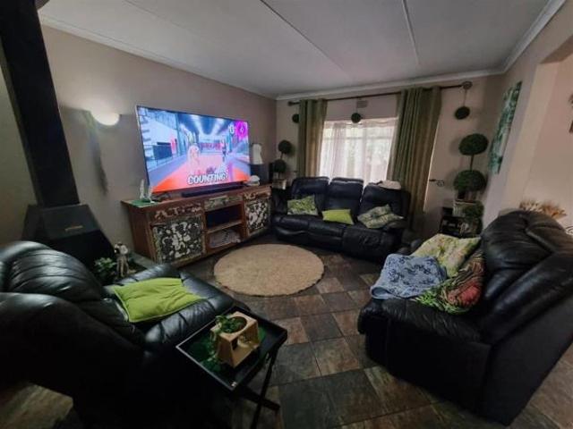 House for sale in Oranjeville, Free State