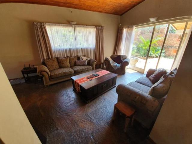House for rent in Waterkloof, Gauteng