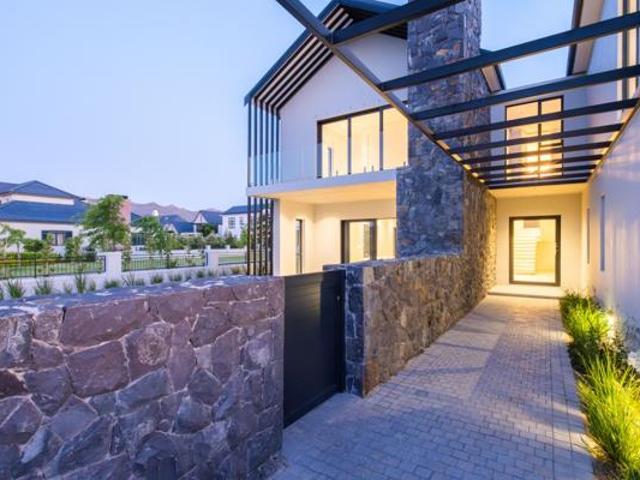 House for sale in Durbanville, Western Cape
