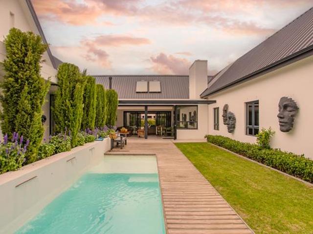 House for sale in Durbanville, Western Cape