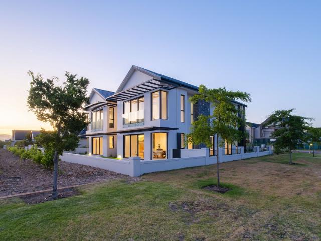 House for sale in Onverwacht, Western Cape