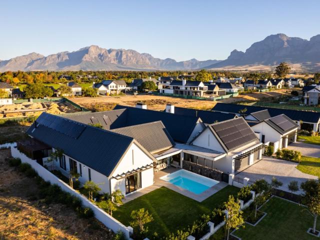 House for sale in Onverwacht, Western Cape